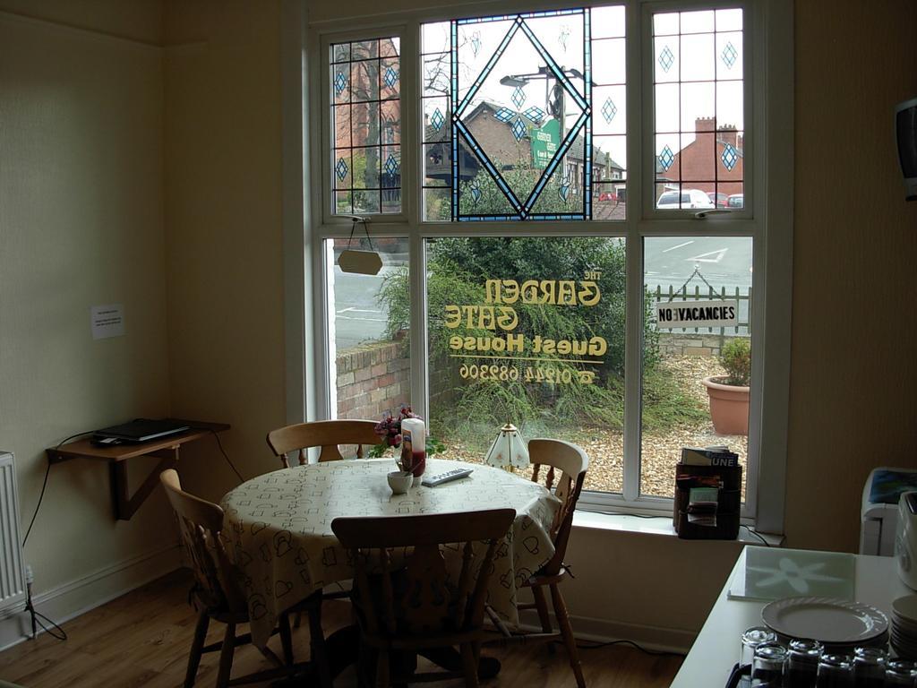 The Garden Gate Guest House Chester Exterior foto